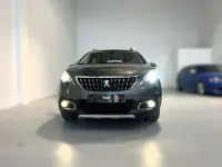 Usado Peugeot 2008 Allure 99 CV (72 kW) 2018 Gris SUV