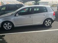 Usado VW Golf V 102 CV (75 kW) 2007 Gris / plata Berlina