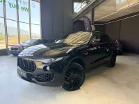 Usado Maserati Levante 275 CV (202 kW) 2018 Negro SUV