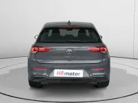Usado VW Golf VIII Life 110 CV (80 kW) 2024 Gris / plata Berlina
