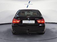 Usado BMW 318 Exclusive 143 CV (105 kW) 2011 Negro Berlina