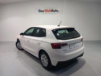 Usado Skoda Fabia Active 80 CV (58 kW) 2022 Blanco