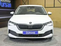 Usado Skoda Scala Active 90 CV (66 kW) 2022 Blanco Utilitario