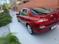 Usado Renault Laguna II Privilege 137 CV (100 kW) 2002 Granate Berlina