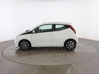 Usado Toyota Aygo X-play 72 CV (52 kW) 2019 Blanco Utilitario