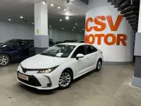 Usado Toyota Corolla Sol 126 CV (92 kW) 2023 Blanco Berlina
