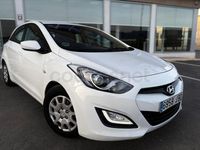 Käytetty Hyundai i30 Base 90 HP (66 kW) 2015 Valkoinen Sedan