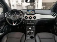 Usado Mercedes B180 122 CV (89 kW) 2015 Blanco Utilitario