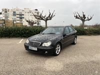 Usado Mercedes C270 Avantgarde 170 CV (125 kW) 2004 Negro Berlina