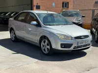 Usado Ford Focus Sport 145 CV (106 kW) 2005 Gris / plata Berlina
