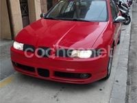 Usado Seat Leon Sport 150 CV (110 kW) 2003 Rojo Utilitario