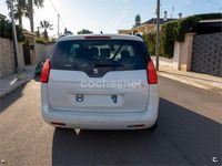 Usado Peugeot 5008 Style 115 CV (84 kW) 2014 Blanco Monovolumen