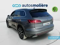 Käytetty VW Touareg Elegance 286 HP (210 kW) 2021 Harmaa Katumaasturi