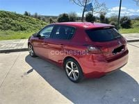 Usado Peugeot 308 SW Style 130 CV (95 kW) 2019 Rojo Familiar