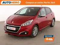 Usado Peugeot 208 Style 82 CV (60 kW) 2017 Rojo Utilitario