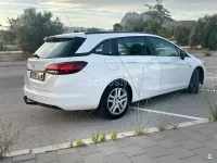 Usado Opel Astra Business Elegance 122 CV (89 kW) 2020 Blanco Familiar