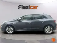 Usado Renault Mégane Zen 132 CV (97 kW) 2018 Gris Berlina