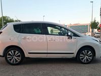 Usado Peugeot 3008 Allure 120 CV (88 kW) 2015 Blanco Berlina