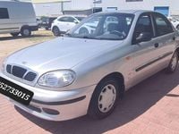 Usado Chevrolet Lanos SX 106 CV (77 kW) 1999 Gris Berlina