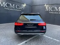 Usado Mercedes E220 194 CV (142 kW) 2019 Azul Familiar
