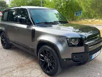 Usado Land Rover Defender SE 200 CV (147 kW) 2022 Gris / plata SUV
