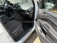 Usado Ford Kuga Titanium 120 CV (88 kW) 2017 Blanco SUV