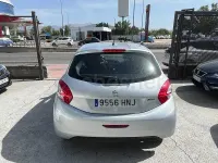 Usado Peugeot 208 Access 68 CV (50 kW) 2013 Gris / plata Utilitario