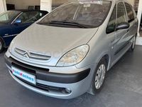 Usado Citroën Xsara Picasso 90 CV (66 kW) 2004 Gris / plata Monovolumen