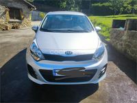 Usado Kia Rio 84 CV (61 kW) 2017 Blanco Berlina