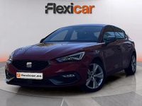 Usado Seat Leon FR 150 CV (110 kW) 2022 Rojo Familiar