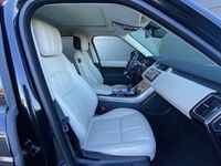 Usado Land Rover Range Rover Sport HSE 249 CV (183 kW) 2022 Negro santorini black SUV