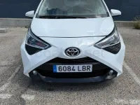Usado Toyota Aygo X-play 72 CV (52 kW) 2019 Blanco Utilitario