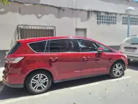 Usado Ford S-MAX Trend 150 CV (110 kW) 2016 Burdeos Monovolumen