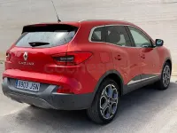 Usado Renault Kadjar Zen 130 CV (95 kW) 2016 Granate SUV