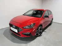 Usado Hyundai i30 N Line 120 CV (88 kW) 2024 Rojo Familiar