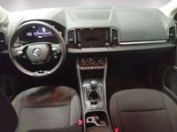 Usado Skoda Karoq Selection 115 CV (84 kW) 2024 Blanco SUV