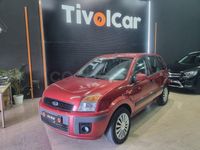 Usado Ford Fusion Ambiente 68 CV (50 kW) 2008 Granate Utilitario