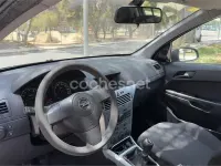 Usado Opel Astra Essentia 90 CV (66 kW) 2009 Negro Berlina