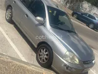 Usado Kia Rio 97 CV (71 kW) 2004 Gris / plata Berlina
