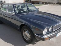 Usado Jaguar XJ12 Sovereign 295 CV (216 kW) 1985 Azul Berlina