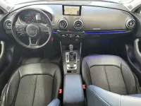 Usado Audi A3 Sportback 116 CV (85 kW) 2018 Gris Utilitario