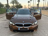 Begagnad BMW 318 Shadowline 150 HK (110 kW) 2019 Brun Sedan