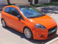 Usado Fiat Punto Sport 131 CV (96 kW) 2006 Naranja Berlina