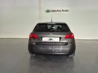 Usado Peugeot 308 SW Style 131 CV (96 kW) 2018 Gris Familiar