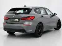 Usado BMW 118 136 CV (100 kW) 2024 Gris / plata Berlina