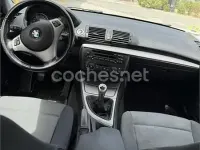 Usado BMW 118 122 CV (89 kW) 2006 Negro Utilitario
