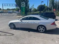 Usado Mercedes CLS320 224 CV (164 kW) 2007 Gris / plata Berlina