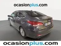 Usado Hyundai i40 116 CV (85 kW) 2017 Gris Berlina