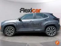 Usado Toyota Yaris Cross Active 116 CV (85 kW) 2022 Gris / plata SUV