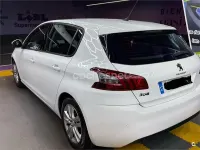 Usado Peugeot 308 Active 130 CV (95 kW) 2017 Blanco Berlina